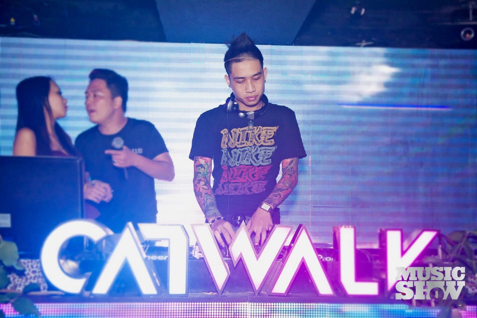 catwalk bar ha noi